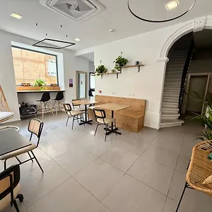 Hostel People & Places Sliema